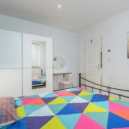 Complex Iris 3* Poreč