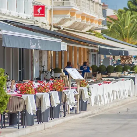 Complex Iris 3* Poreč