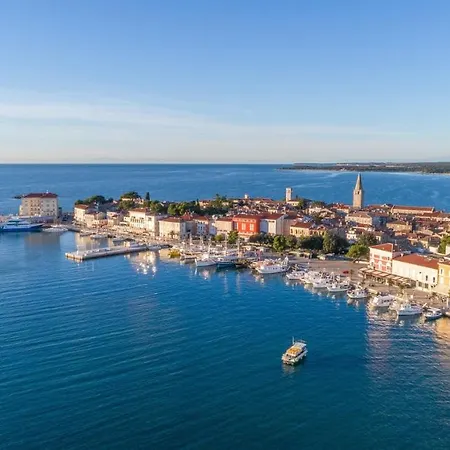 Complex Iris Porec