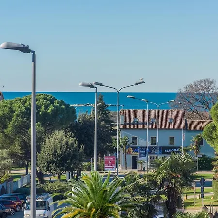 Gasthuis Complex Iris Poreč