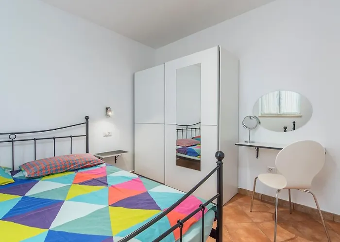 Complex Iris 게스트하우스