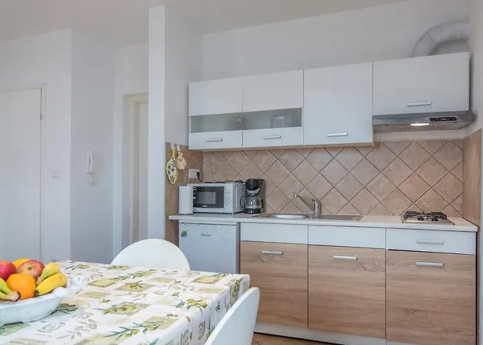 ゲストハウス Complex Iris