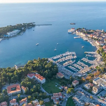 Complex Iris Guest house